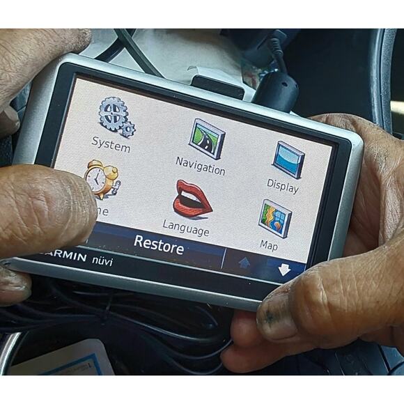 Garmin Nuvi 200W Series GPS Navigation System Unit tested working - Picture 3 of 3